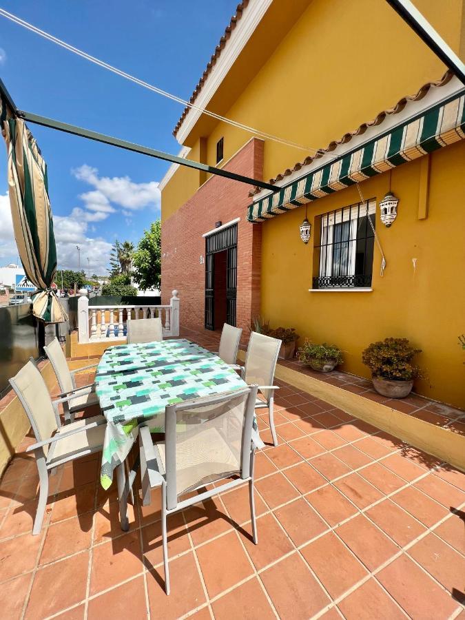 La Casa Del Oro Villa Bormujos Luaran gambar